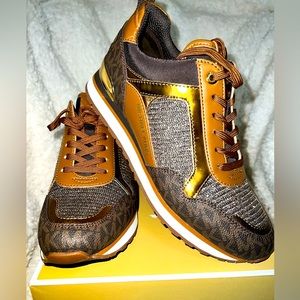 BRAND NEW! Michael Kors Wilma Trainer Brown Glitter Chain Mesh Size 7.5